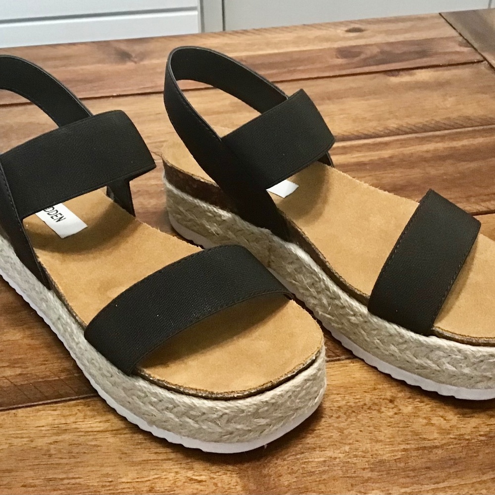 Steve Madden slip On Flatform Sandals~Black~Size6